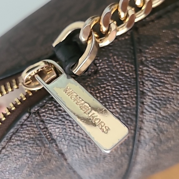 MICHAEL Michael Kors Dome Shaped Crossbody - Picture 9 of 9